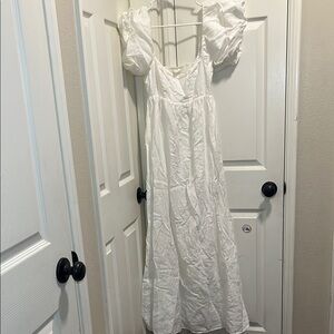 a ren White Off-the-Shoulder Puff Sleeve Sundress